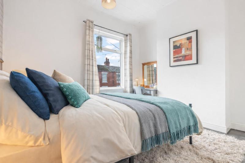 Broomfield House - City Centre - Free Parking - image 22
