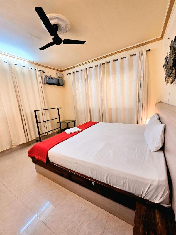 Shradha luxury room - image 46