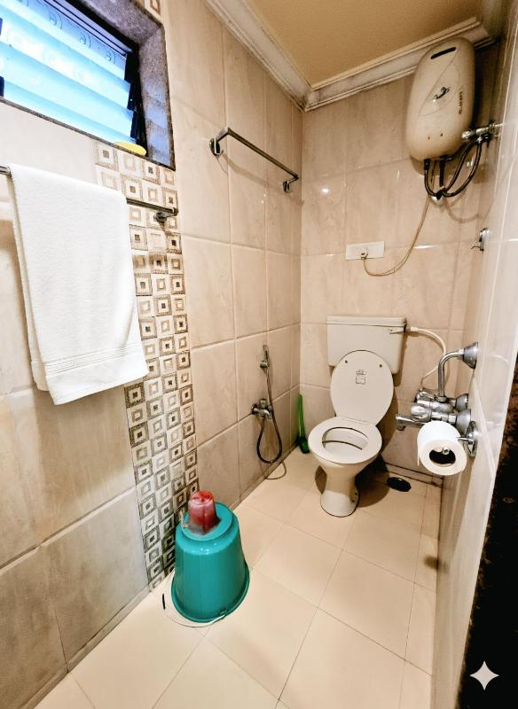 Shradha luxury room - image 25