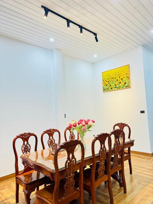 Ben Gold Home - image 10