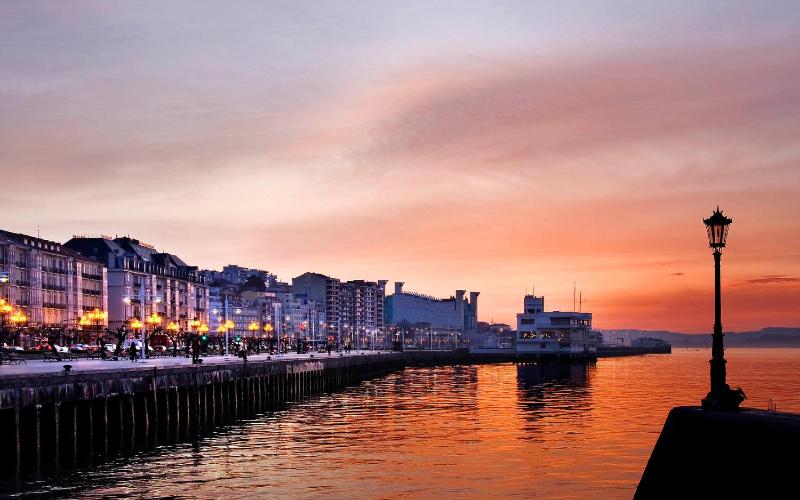 Apartamentos Art Suite Santander - image 7