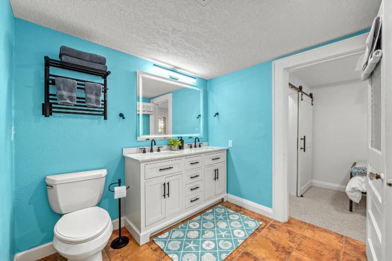 Canal Front Home in Sarasota with Private Heated Pool & Outdoor Patio! - image 48
