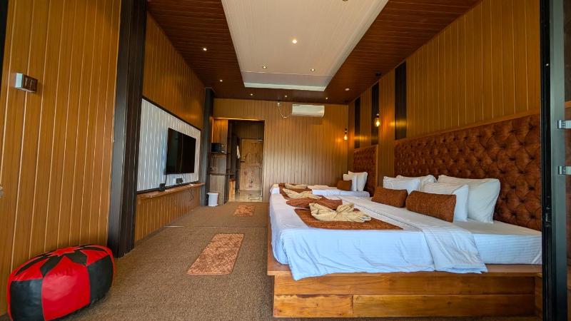 Rainbow Sky Retreat - image 35