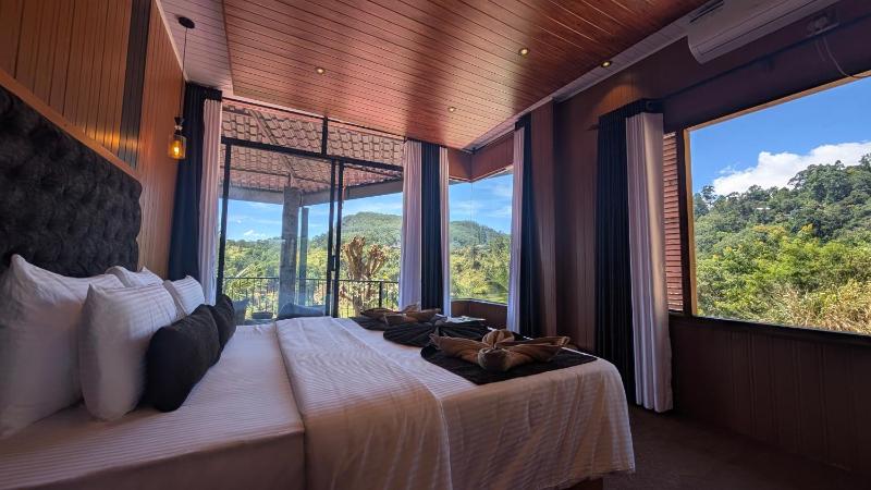 Rainbow Sky Retreat - image 20