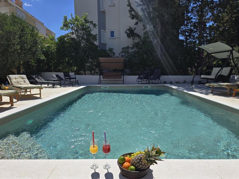MIRABEL Apartments - image 9
