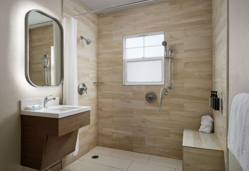 Diamond Head Inn - image 8