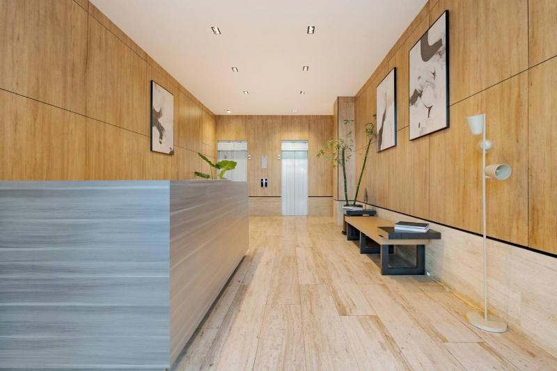 Loft de diseno con aire acondicionado y cama king size - image 8