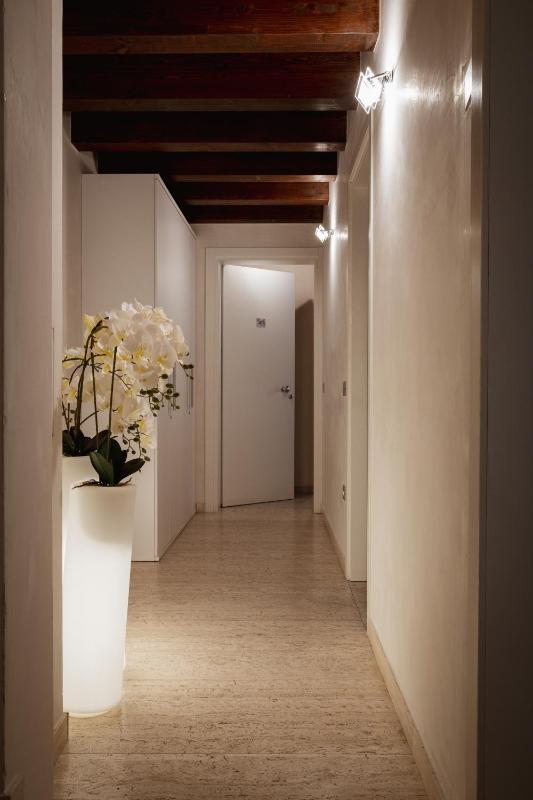 Piccola Venezia Room - image 20