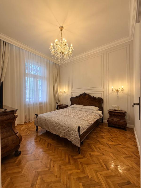 Crown Ultracentral - Stylish Central Apartment - image 8