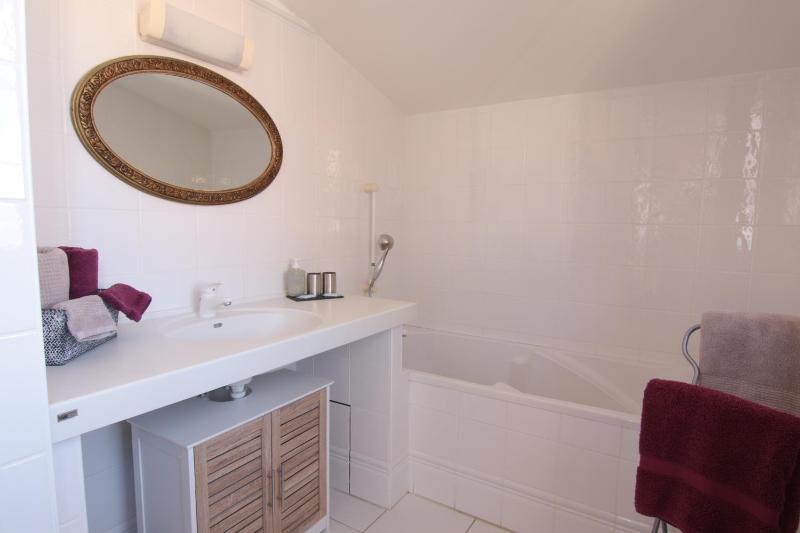 Superior Double Room image 3