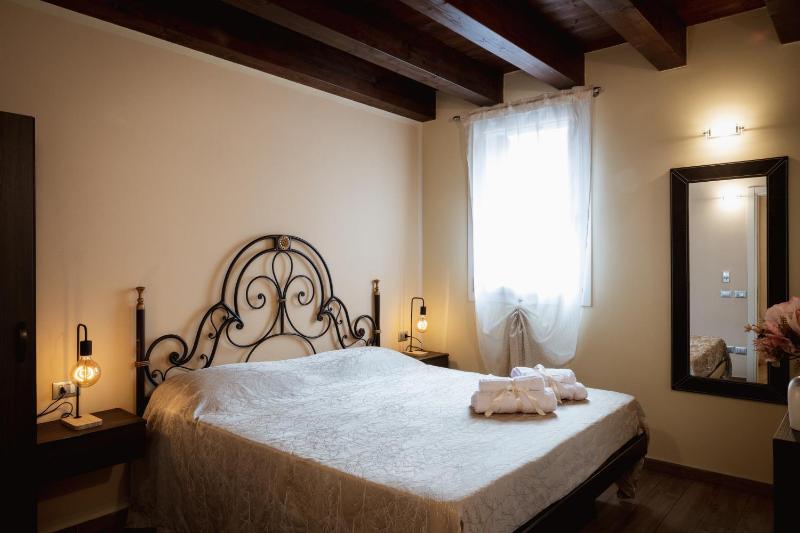 Piccola Venezia Room - image 34