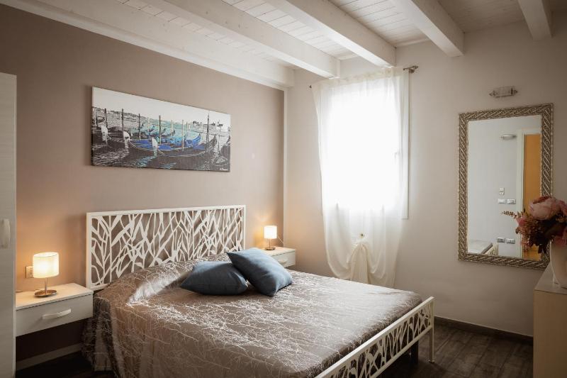 Piccola Venezia Room - image 16