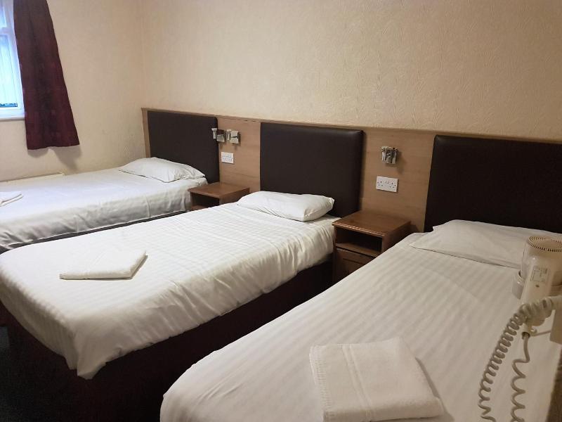 Triple Room image 4