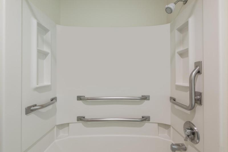 Queen Room - Disability Access/Non-Smoking image 2