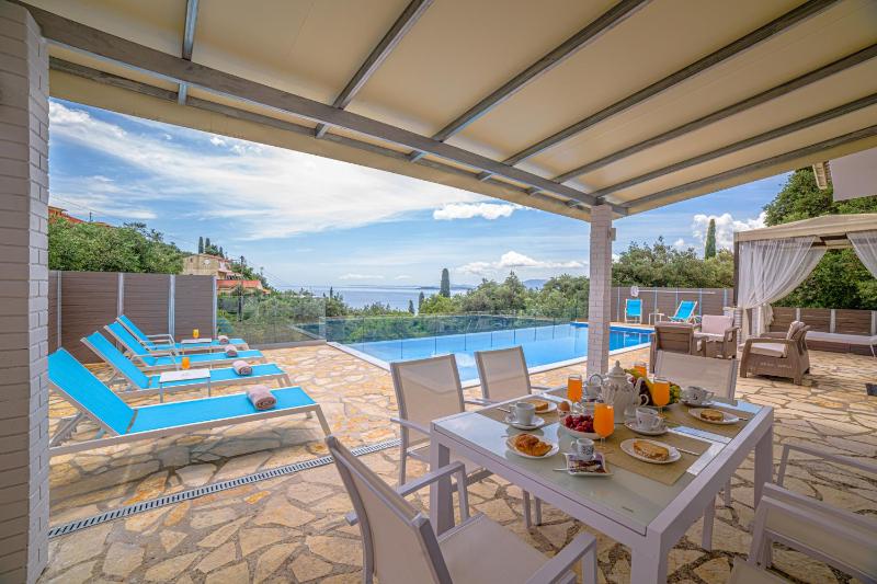 Villa Hera-The infinity blue - image 40