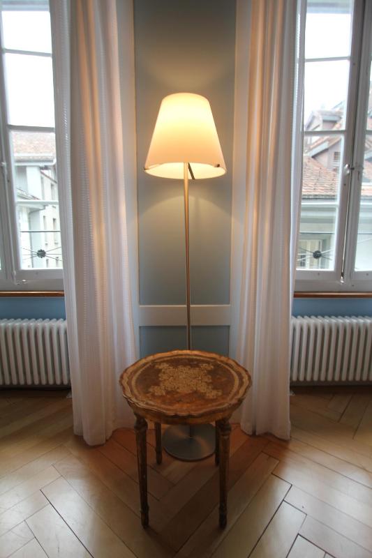 Double Room with King Bed and Shared Bathroom image 4