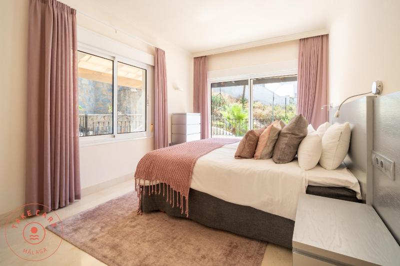 Aloha Hill spacious apartment - TCM - image 8