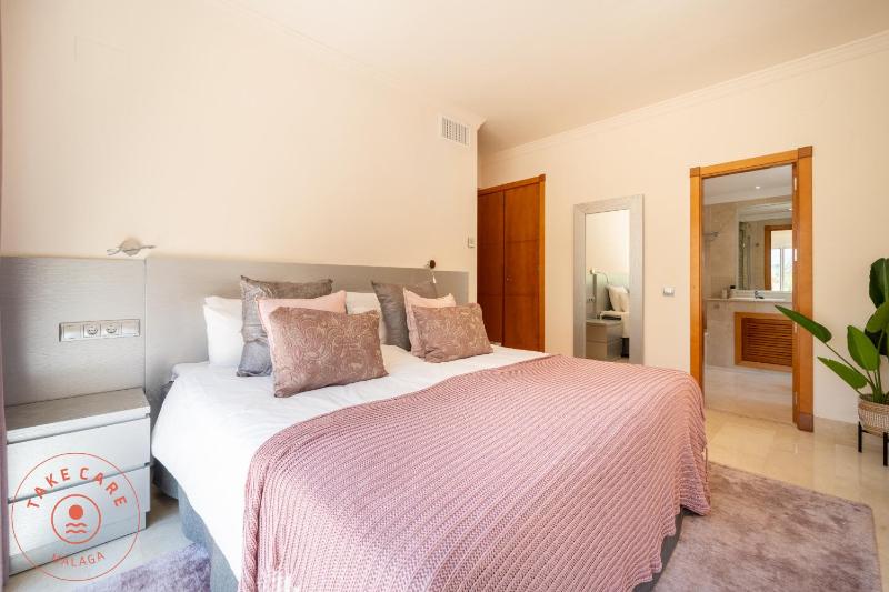 Aloha Hill spacious apartment - TCM - image 6