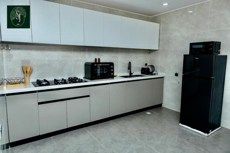 2 Bedroom Apartment & Sofa Bed Riviera - image 3