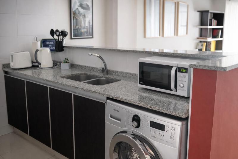 New Premium Apartment - Private Garage - Excellent Location - image 10