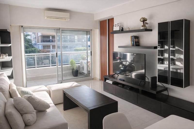 New Premium Apartment - Private Garage - Excellent Location - image 7