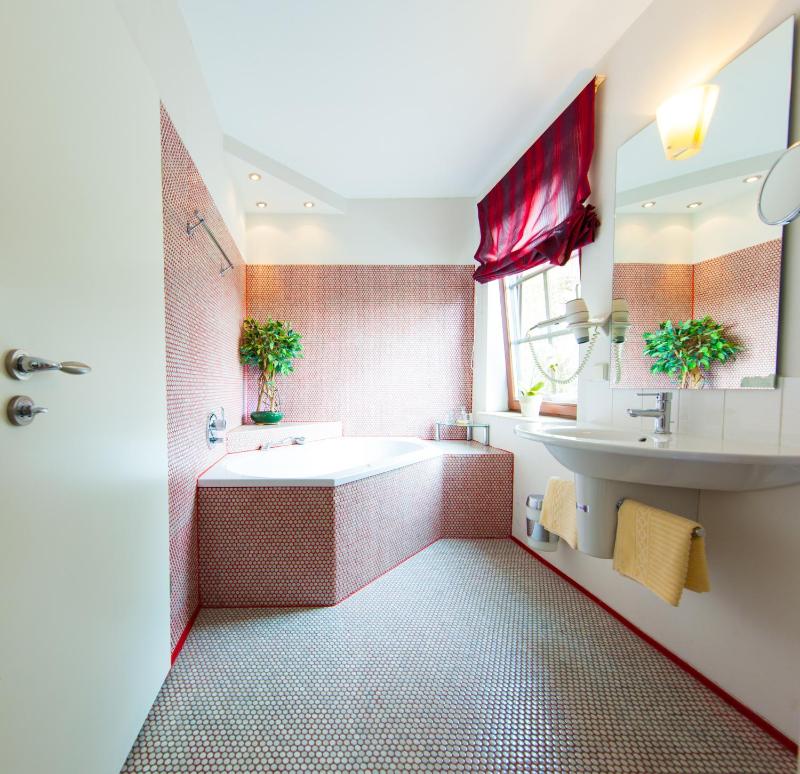 Apartment image 4