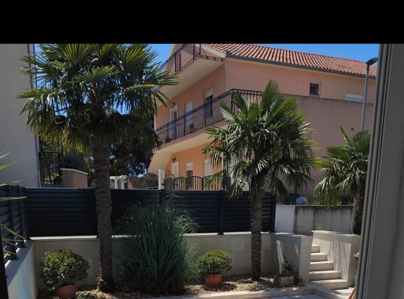 Villa Marija - Five Bedroom Villa with Terrace and Swimming Pool - image 11