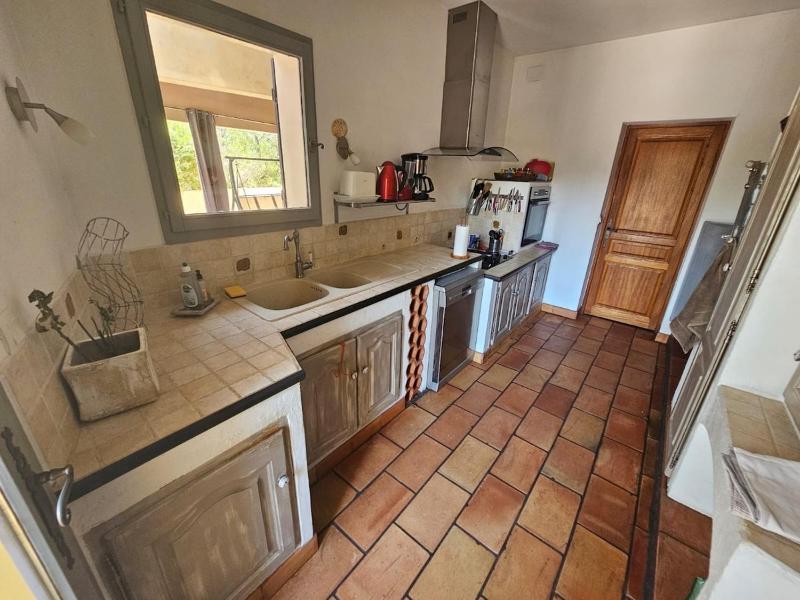 Villa avec piscine à débordement - sans vis à vis - image 11