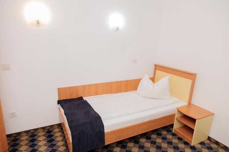 Single Room image 2