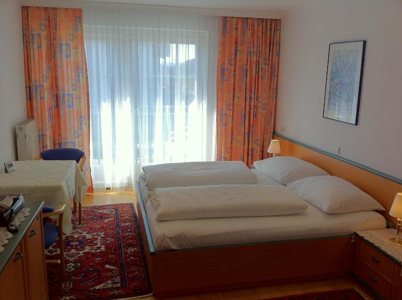 Double Room with Parking image 2