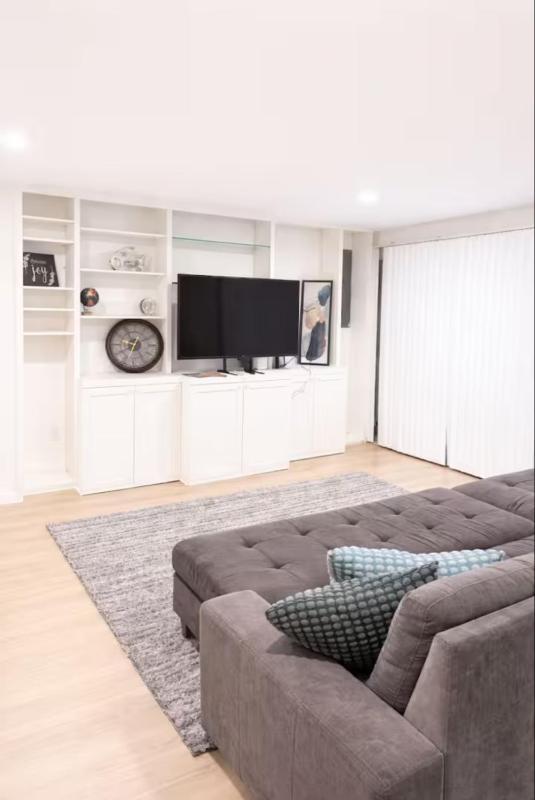 Capitol Hill 2BR with Free Parking Private Balcony Walk to Subway - image 11