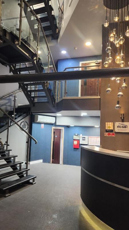 Modern 1BR | Leeds City Centre | Balcony Views - image 21