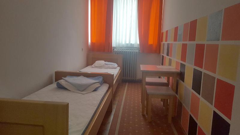 Twin Room with Shared Bathroom image 3