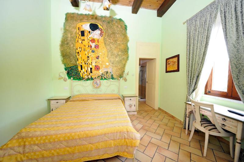 Triple Room image 3