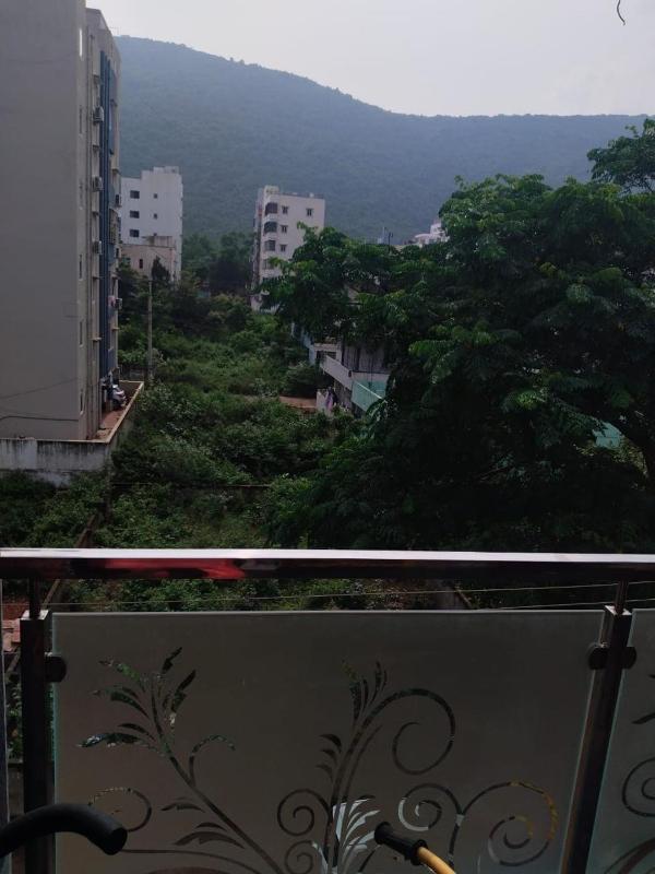 Casa Satya Stays - Luxury 3 BHK Hill view Spacious Family Stay - image 2