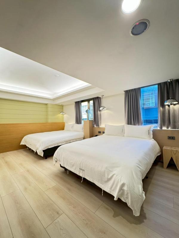 Fooyee Hotel - TaiChung Train Station - image 18