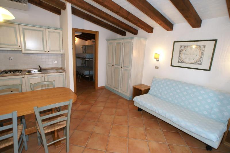 One-Bedroom Apartment (5 Adults) image 4