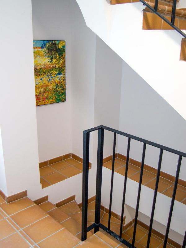 One-Bedroom Apartment image 2