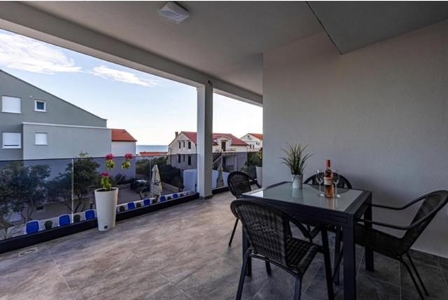 AZURE Palace Apartments - image 27
