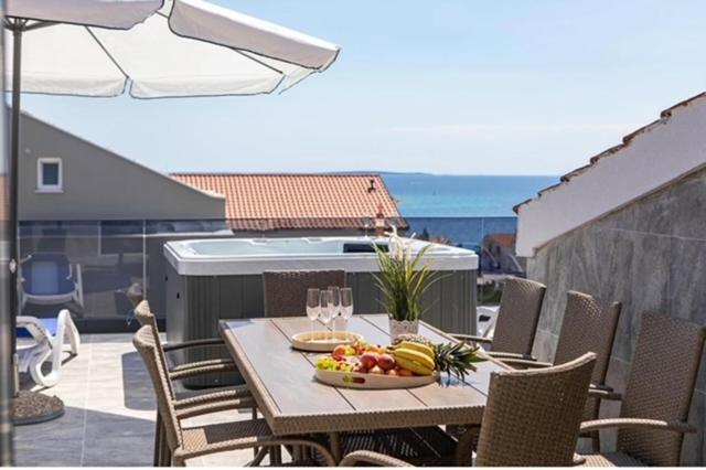 AZURE Palace Apartments - image 17