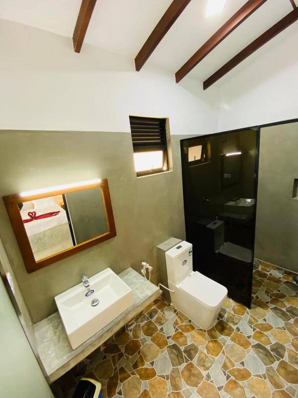 Hikkaduwa City Penthouse - image 32