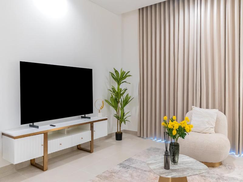 Fully Equipped Studio In The Pearl - FGR1 - image 9