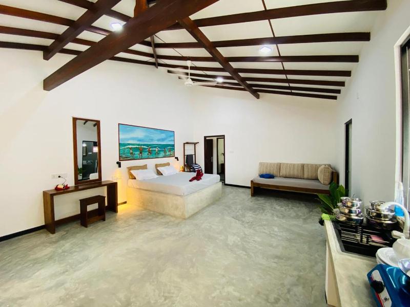 Hikkaduwa City Penthouse - image 43