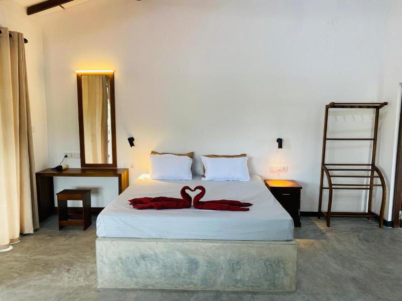 Hikkaduwa City Penthouse - image 36