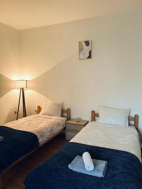 Blue Shell Apartments - image 10