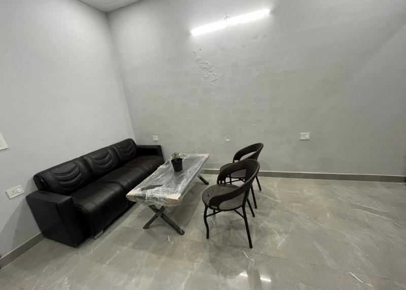 Om residency - image 1