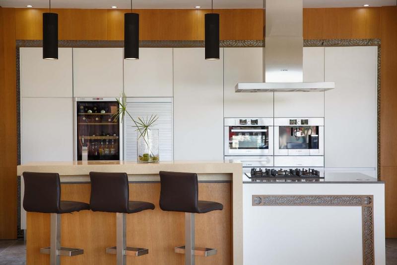 Elegant 3-BR Villa with breakfast included - image 9