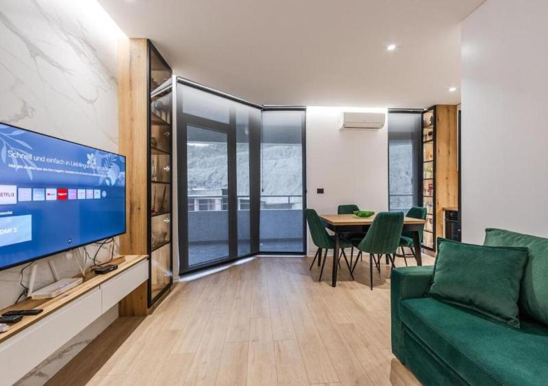 Hill Side Suite 4 by Premium Selection - image 1