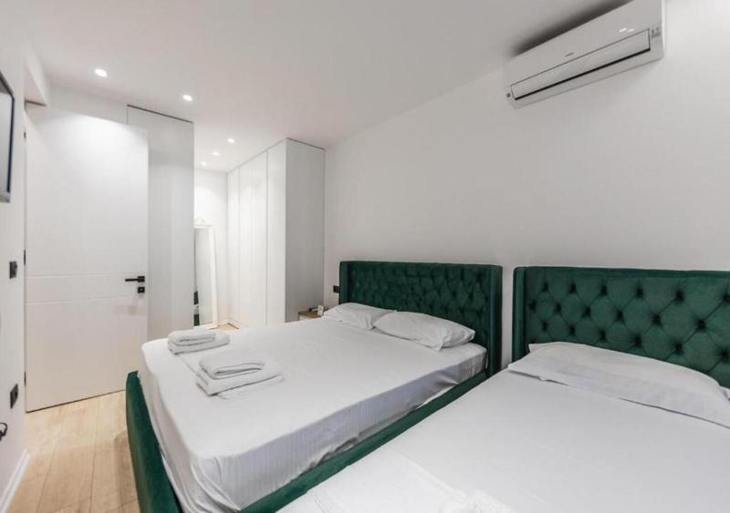 Hill Side Suite 4 by Premium Selection - image 12