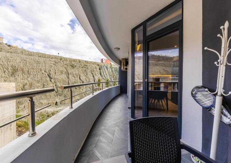 Hill Side Suite 4 by Premium Selection - image 13